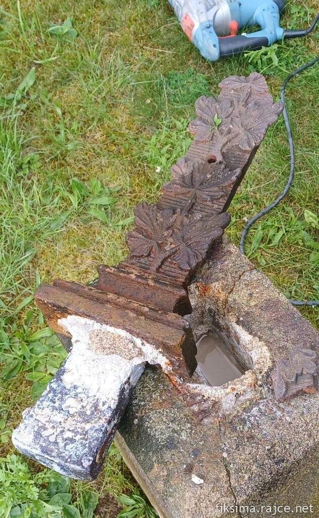 2 Původní kříž z Hluboše (4)